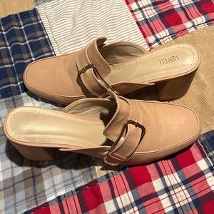 So free open back clogs